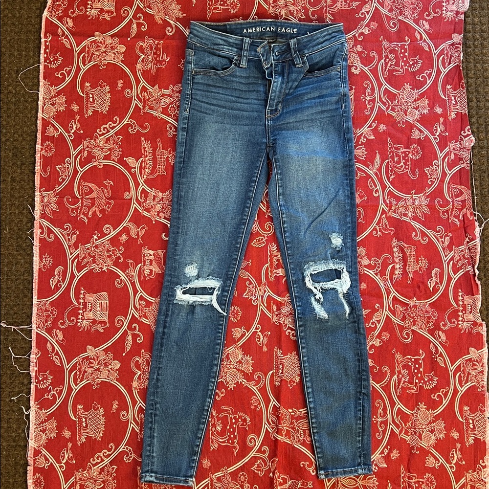 American Eagle Outfitters Women's Dark Blue and Light Jean bundle size 2 - Picture 2 of 13